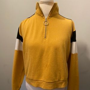 Sweatshirt/long sleeve shirt